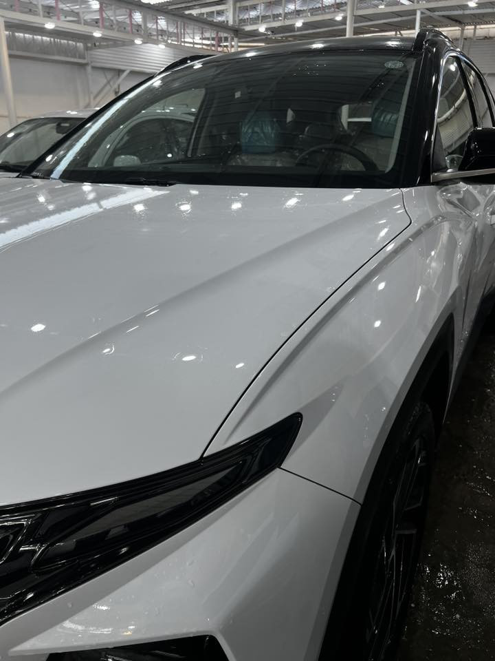 هيونداي توسان 2025 – توكلر | فول مواصفات
📍 النجف الأشرف

✨ سيارة بعدها بحالة الشركة حرفيًا
📘كتلوكاتها والدفاتر كاملة زيرو 
▪️ ماشية 8,000 كم فقط

🌟 المواصفات (فل كامل):
✔️ كشنات جلد كهرباء
✔️ تبريد وتدفئة كشنات
✔️ ذاكرة كشنات
✔️ 3 كاميرات محيطية 360°
✔️ حساسات أمامية وخلفية
✔️ رادار النقطة العمياء
✔️ رادار الخروج عن المسار
✔️ نظام مانع التصادم
✔️ مثبت سرعة ذكي
✔️ تشغيل بصمة
✔️ تشغيل عن بُعد
✔️ شاشة كبيرة + شاشة عدادات رقمية
✔️ جنطة كهرباء
✔️ بردات خلفية
✔️ ستيرن متعدد الوظائف
✔️ شحن لاسلكي
✔️ إضاءة LED كاملة
✔️ جنوط ألمنيوم سبورت
✔️ مرايا كهرباء مع طي
✔️ نظام توفير الوقود
✔️ مواصفات هواي غيرها

🛡️ كفالة عامة من الصبغ ومن كلشي
🔧 فقط بحافة الجنطة بارد خفيف جدًا
👁️ ما يبين إلا بالتركيز ومبين بالصور

🪪 رقم السيارة أربيل

💰 السعر: 235$
✳️ بيها مجال
❗ البيع فقط

📞 للاتصال أو الاستفسار:
***********
