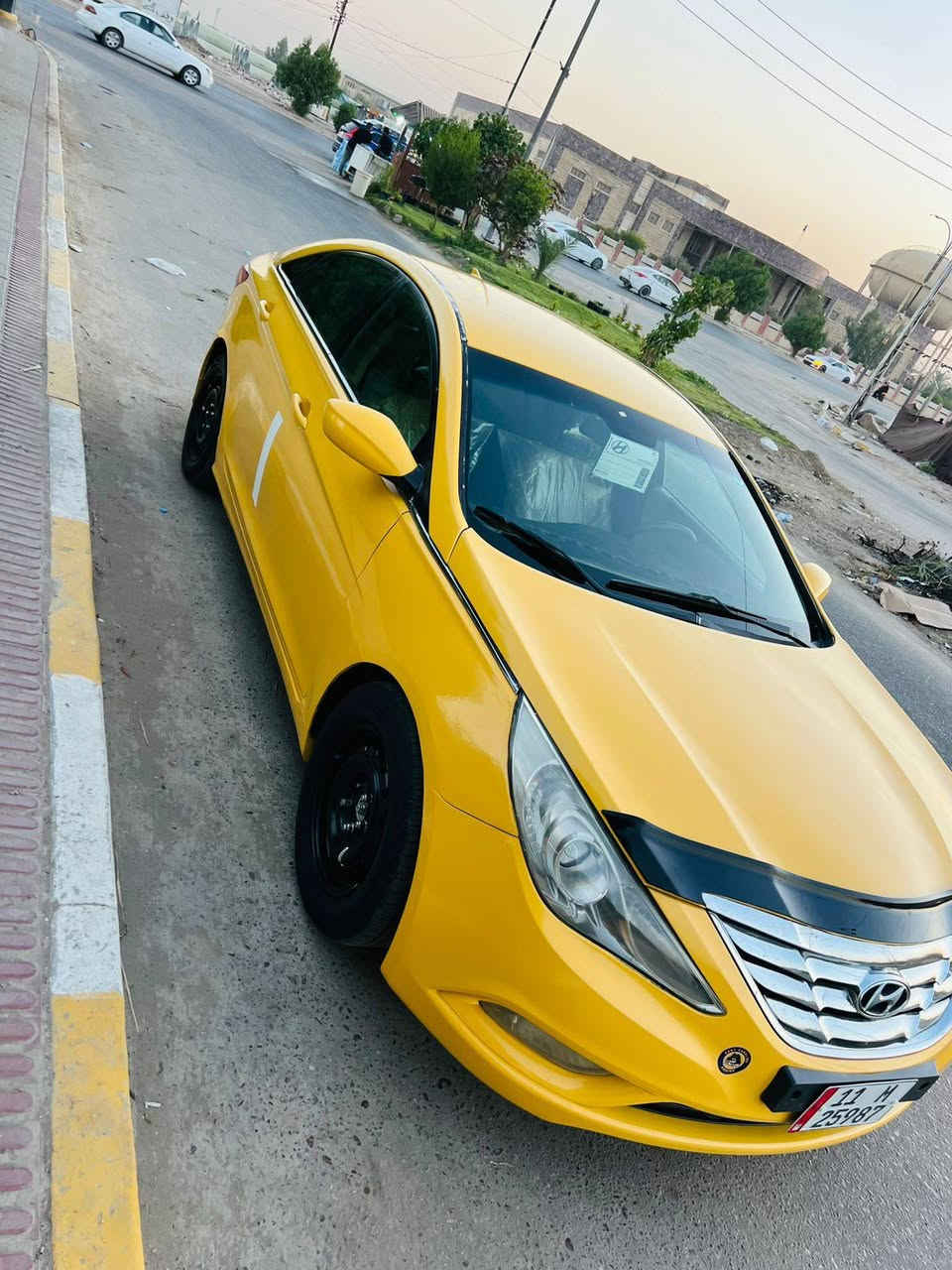 السلام عليكم للبيع سوناتا 12امريكي حادثهة جاملغ وبنيد رقم بغداد انكليزي سياره جاهزه للئخير مكينه وكير حداديه تبريد 🥶 رايدهة 90شراي يتصل ***********مكاني بل حله

