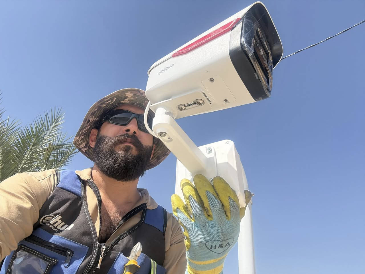 🧿(#رحم_الله_امرأ_عمل_عملا_صالحا_فأتقنه)🧿
الحمدلله تم تأمين منزل🏠 في محافظة الانبار (15)#كامرة
من ماركة #دهوا (4m)🌈Full C نظام الip أصلي ضمان(س2) ‏سنتان                     
حصرياً ب أدارة🧑‍💻 #مهندس_طه***********📞🚗👷‍♂️
جديد وحصريآ ليس الوحيدين ولكننا الأفضل
يتوفر لدينا جميع أنواع السستم و التجميع 💯
‏Dahua ☑️
‏Hik vision ☑️
☑️ASWAR
وأسعار مغرية جدآ مع #مهندس_طه🥇👷‍♂️
عرض خاص🎁مع كل سستم ماوس لاسلكي مع كبل hd مع يو بي اس مجاني مع عمل احترافي 💯
نصب وتأسيس وتسليك جميع انواع الكيبلات
استاندات بوكسات وبعمل احترافي 1/1👍
يوجد أيضًا توصيل مجاني داخل بغداد وجميع المحافظات 🚕(#واتس_اب_فيس_بك***********☎️
‼️علماً ليس لدينا رقم اخر‼️
