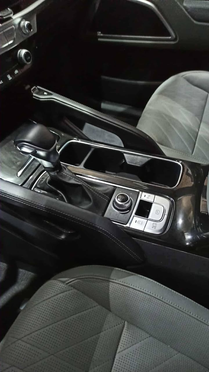 تيلورايد لون مميز
حادث موضح بل صور موديل 2023 ماشيه 17
مرقم شهداء دخول جديد 

السعر ٢٥٥ ورقه  
*********** اسيا 
 
المواصفات 
1 بصمه ابواب وتشغيل وصندوق 
2 فتحه بالقماره  
3شاشه جبيره كار بلي
4 داخل منفصل جلد لون مميز
5 كشنات جلد ومساج 
6رادار امامي توقف ذاتي 
7رادار خلفي ايضا توقف عند الخطر 
8نقاط عمياء 
9 قيادةذاتيه 
10 حساس امامي
11حساس خلفي 
12 سبعه راكب 
13ثلاث قطع تبريد منفصل
14تحكمات فول 
15لايت عدستين زنون
17 داخل صاج 
18لدات داخليه 14 لون
19انضمه قيادة خمس انضمه
20 تشغيل عن بعد
21 بردات خلفيه 
22تدفئه تبريد كشنات امامي 
23تدفئه تبريد كشنات خلفي 
24صندوك كهرباء ذكي
25 مري شفط

وبعد هواي مواصفات من حساسات اطارات وامطار وغيرة الى اخره
