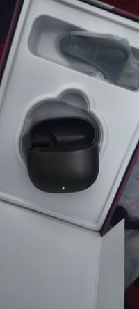 ايربود برو • اصدار ياباني • ضمان ٦ أشهر