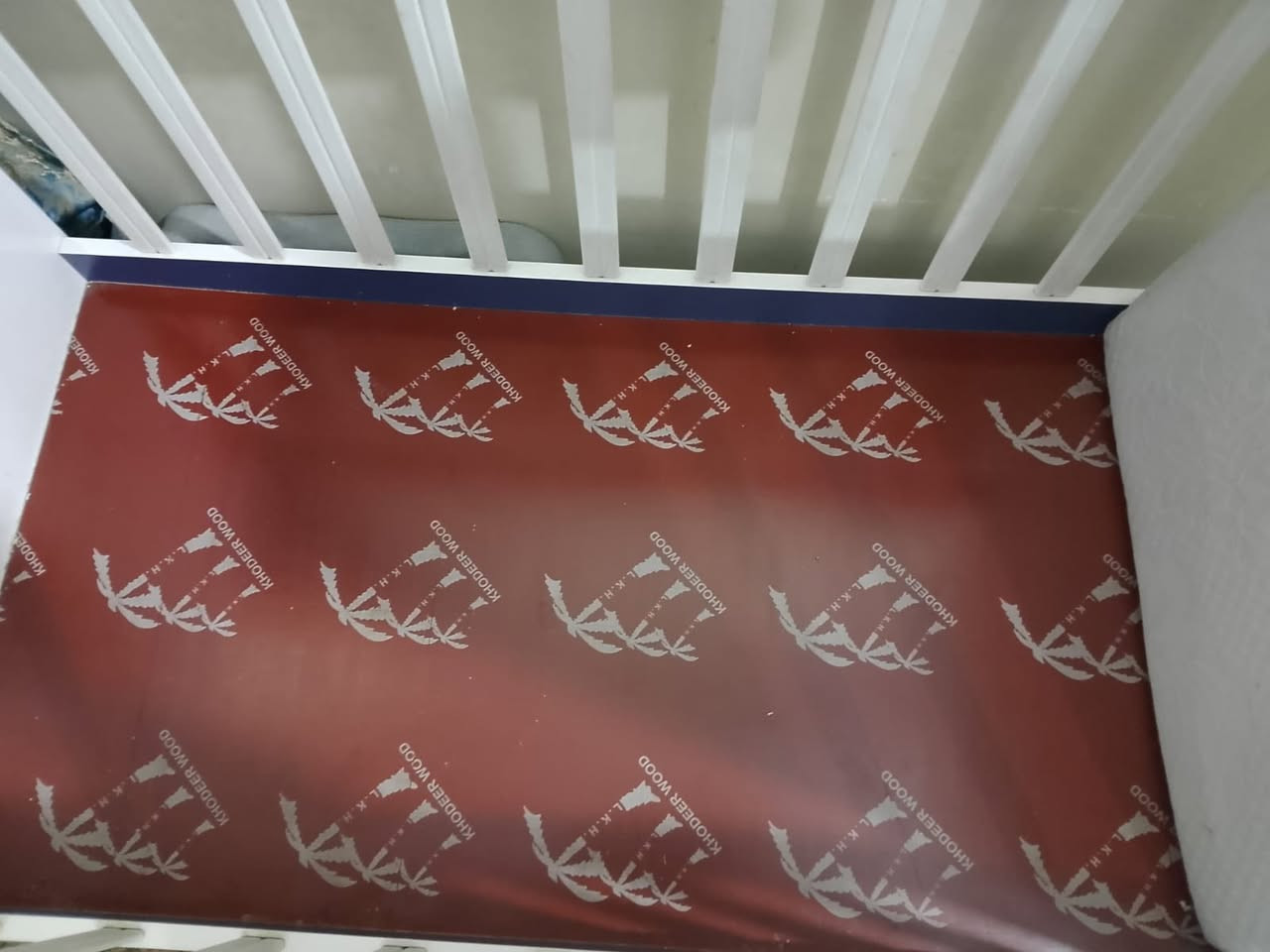 للبيع سرير أطفال بحالة ممتازة 🤍💙
* سرير أطفال خشب قوي ونظيف.
* مع المرتبة الأصلية.
* يحتوي على درجين للخزن.
* بحالة ممتازة وجاهز للاستخدام.
* السعر: 200 ألف دينار وقابل للتفاوض بالمعقول
* للاستفسار والاتصال على رقم»» ***********📲
