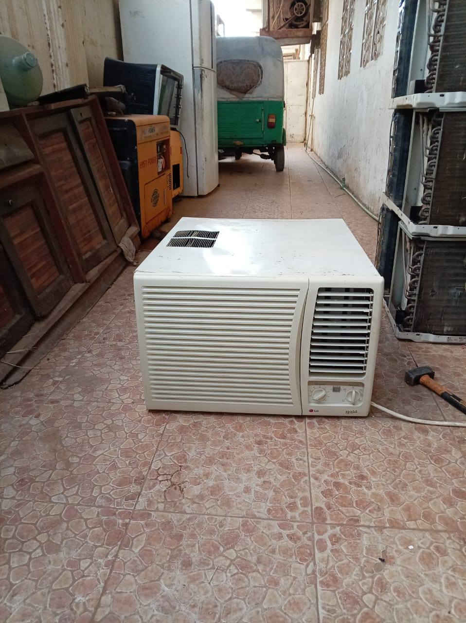 للبيع العاجل مكيفات ال جي 
فريون شباك 18 وحده 
مكنه لوتري اقتصادي 
السعر 850 تفاوض بسيط 
للاتصالات 0919606458//////0128846325
استخدام شهر فقط شبه جديده


**إذا كنت صاحب هذا الإعلان وتريد حذفه لأي سبب، رجاءا أرسل رسالة إلى الدعم الفني**