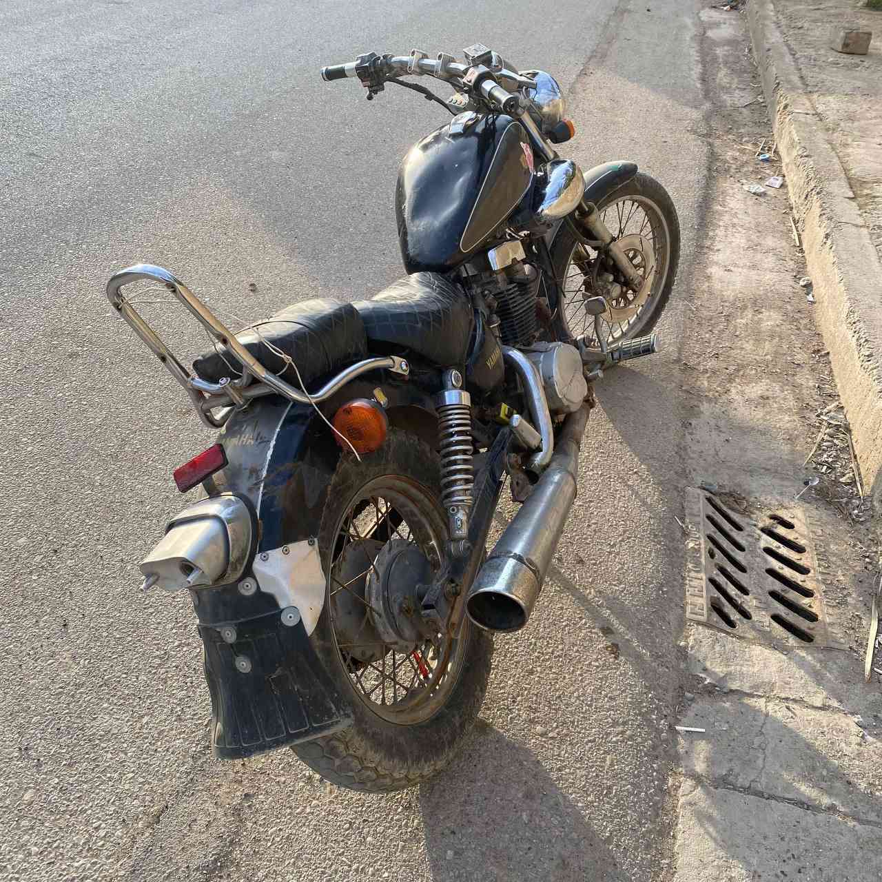 للبيع دراجه هارلي يوماها
سرعه 140
بيه مكينه ستوته 200cc
مكينه صافيه بس بيه تفيلس
دبلات شغاله تايرات نضاف
بريك خلفي شغال شغاله سلف
باقي تفاصيل خاص
مكاني بغداد الشعب بوب شام
سعر 300 وبيه مجال
شراي اتصل او متواجد خاص وبيك خير ودلل *********** 
رحمة لوالديك اذا مو شراي لا تعبني وضل بس تعامل ومتجي لين تسمع مني كلام مو حلو
