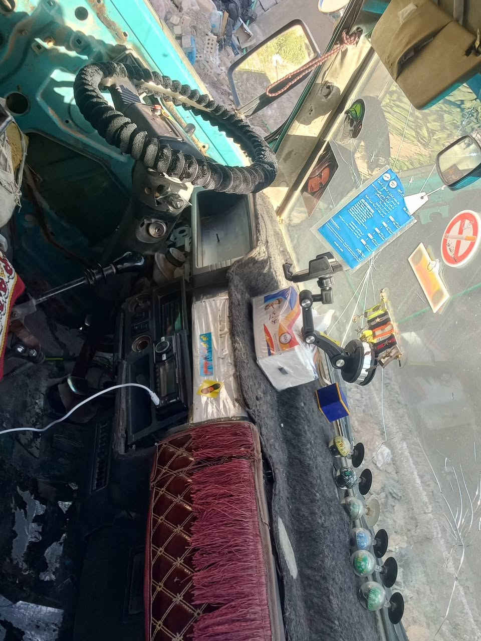 سلام عليكم خوان كيا بستا للبيع خير من اللة شواصي كفالة كير نمرة ثانية تفلت وثالثة فقط سلف دينمو جديد دوشمة خير من اللة صدر خير من اللة تخم تاير جديد شواصي شرط كفالة لا لحيم ولا باج علة وضع شركة كفالة المكينة بية بخار فقط لاتصال ***********
