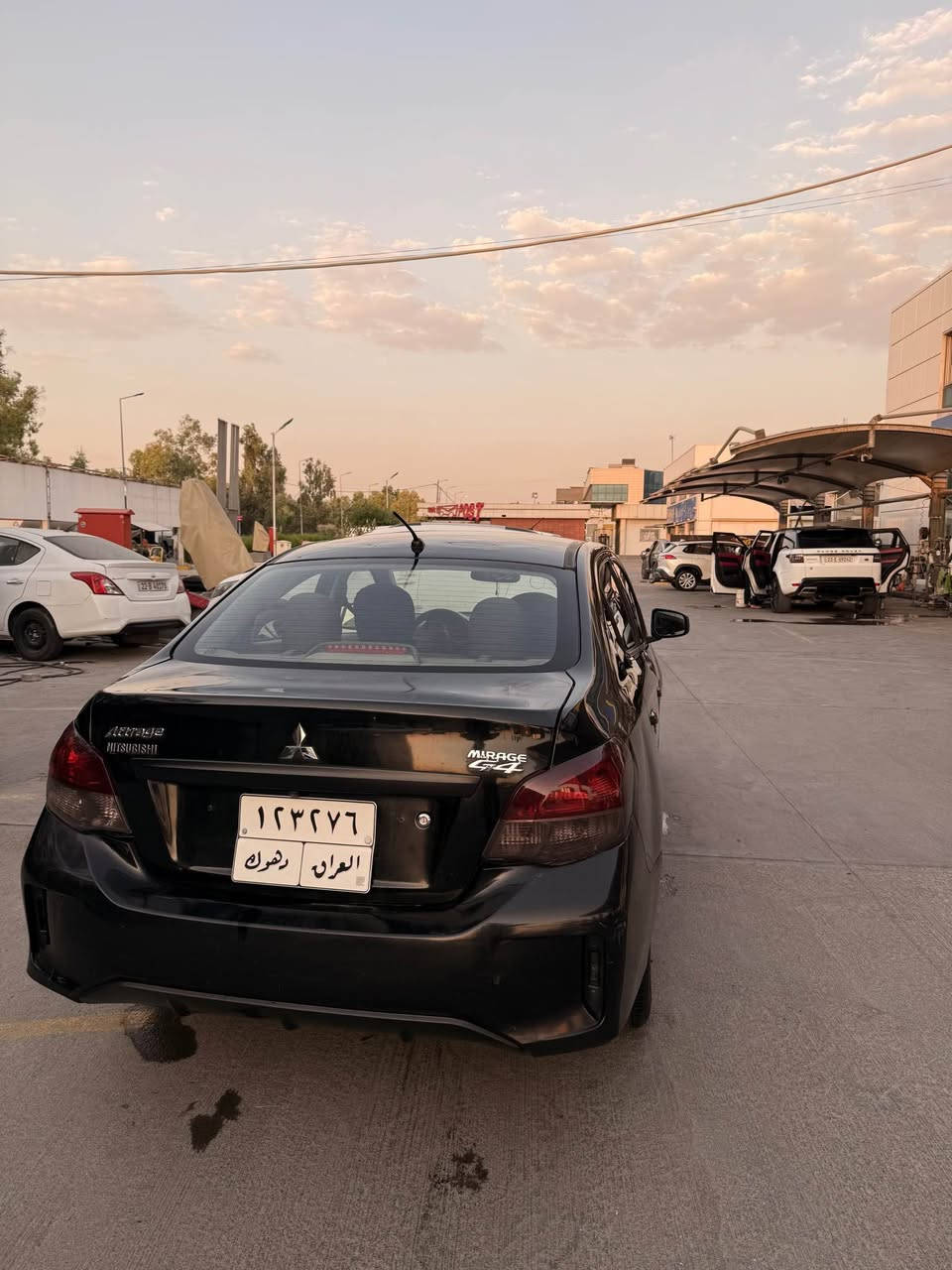 میتسوبیشی میراج فول مواسەفات شاشە گەورە کار پلەی
مۆدێل ٢٠١٧ 
٣ پارچە چاملخ بۆنیت کەمێک ناوی گرتووە ٤ تایەی نوێ 
هەموو شتی بە شەرت هەندێک شوختی هەیە بە قەلەمکاری نامێنێ
سەنەوی بەسەرچووە
ناونیشان هەولێر ٧٦ و مەعامەلەیەکی کەم
ژماروی تەلەفۆن *********** أربيل, العراق

