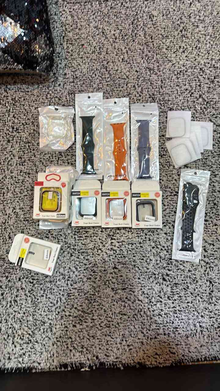 سلام عليكم
بسبب ضرف المشتري الغت بيعتهه ساعه ابل 5 حجم 44 ذاكره 32 اصلي ابل بدون كارتون بس شاحنه وسير الاصليات اوياهه هيه ومجموعه من السيوره ودروعه مال شاشه سعرهه 170 مكاني بغداد


**إذا كنت صاحب هذا الإعلان وتريد حذفه لأي سبب، رجاءا أرسل رسالة إلى الدعم الفني**