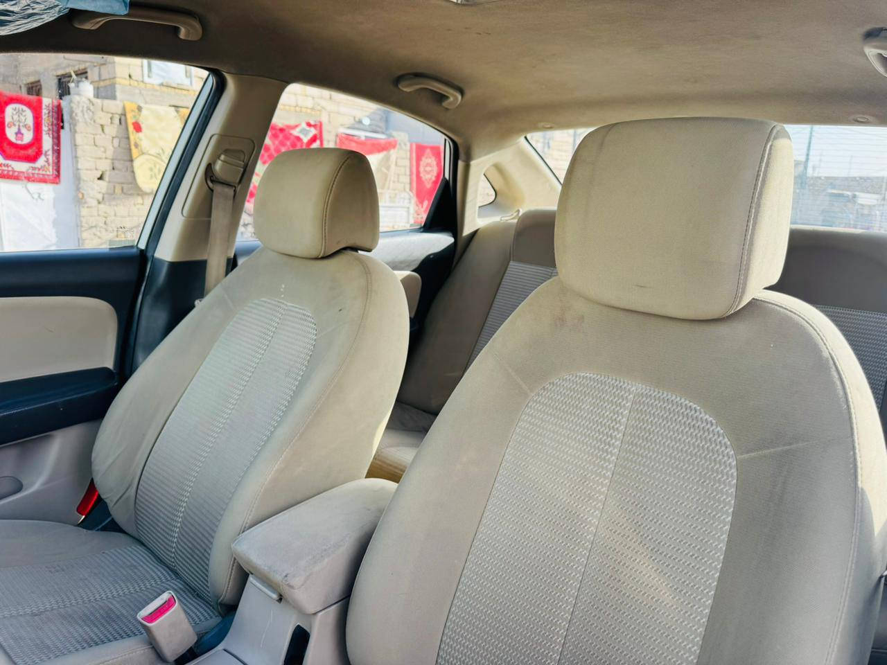 سلام عليكم شباب
هونداي النترا صابونه البيع 

موديل 10كير ومحرك كفاله 

كهربايات مكفوله تبريد حداديه مكفوله سياره بيه تلحضات صبغ يعني سياره مانقصه شي  ضربه السياره 

باب ولباب صلي شركه وبنيد صلي بدون دواخل

سياره بسمنه رقم نكليزي نمرته بغداد 

رقم صاحب السياره‏‪***********‬‏
