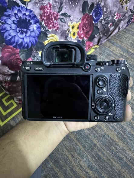 للبيع كامره سوني a7iii
السعر مليون و٣٠٠
***********
