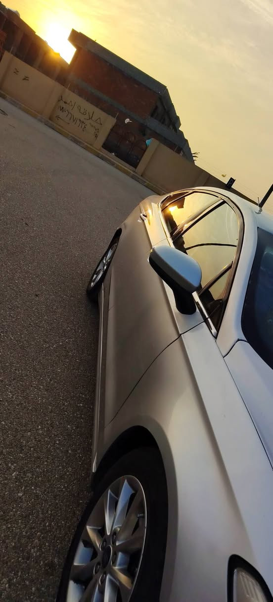 فورد فيوجن 2017   رقم أربيل الإنكليزي فول موصفات عدا السلايت  كير ماوس كامره شاشه رادار  شفتات ع ستيرن   كشنات كهرباء جلد  حادثه جاملغ امامي طرف السكن وبنيد  وشويه من الباب  سعر 105  رقم موبايل  *********** كركوك, العراق
