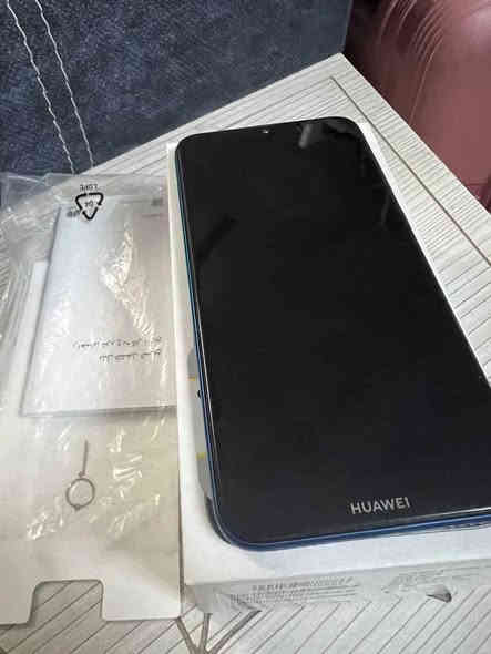 هواوي y7  ذاكرة32 الجهاز نظافتة جدا عالية مداخل اي صيانة استعمالة قليل. انطي ضمان شهر من اي خلل او اشكال. 
السعر75 الف 
الموقع البياع شارع الشهداء مقابل سوق رضا. 
***********.رقم الهاتف بغداد
