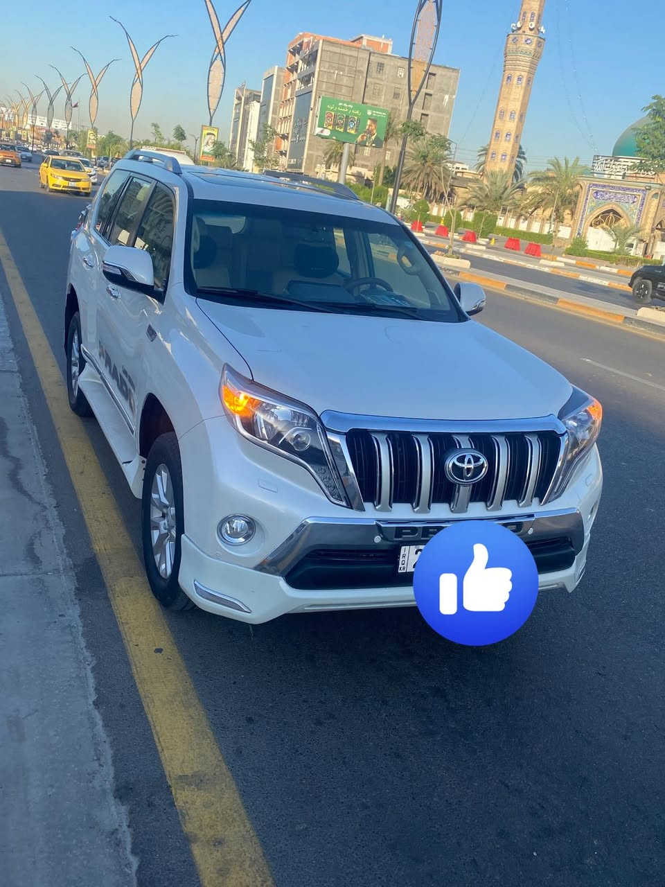 للبيع برادو موديل 14 vx اعلى مواصفات بالبرادو فول 
محرك 4000 6 سلندر 7 راكب رقم اربيل باسمي ماشيه 91 الف كم بعدها جديده المواصفات
1- بصمة تشغيل وابواب 
2- فتحة سقف سلايد
3- جميع الكراسي كهرباء حتى مقاعد ال 7 راكب
4- لايت زينون وليد وكشافات زينون وبك لايت ليد
5- حساس امامي خلفي وكاميرا خلفيه
6- 3 قطع تبريد
7- ثلاجة
8- اناره داخليه ابواب وارضيه ليد
9- فول تحكم ستيرن وكروس سرعه وشاشه اصليه 
10- المقاعد الاماميه تبريد
11 - المري الجانبيه كهرباء قابله للطي وزراكات لايت وستيرن كهربلء 
12- كشنات جلد بلاديه بعدها بوضع الشركه ومغلفهن بجلد والارضيات الاصليه مالتها 
السياره جاهزه من كل النواحي كير ومحرك مكفول بلادي والكشر مكفول عدا الجنطه الخلفيه بيها تكشير ومرشوشه بدون معجون بدون فتح السياره احلى من الصور عارضها ب 307 وبيها مجال مكاني بغداد الاتصال ***********
