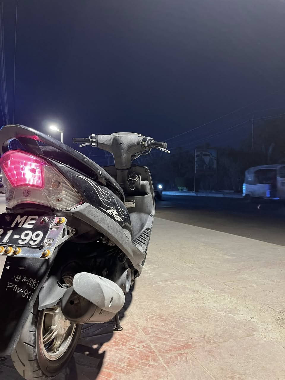 السلام عليكم ماكس عدله للبيع كامله مانقصها شي بلاديه الدراجه مكاني دوره حي الصحه الرقم ***********
