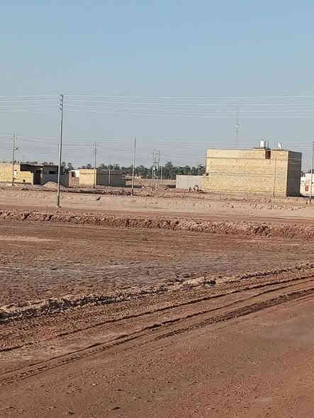 يوجد قطعه ارض المساحه (300) متر الخدمات كهرباء وماي وشوارع سبيس طابو زراعي سند 25 قرار محكمه قرب جسررر الحولي خلف مقاطعه 5 /  السعر 13 
ملاحضه المنطقه بيها بيوت وعالم ساكنه 
 للاستفسار ***********
