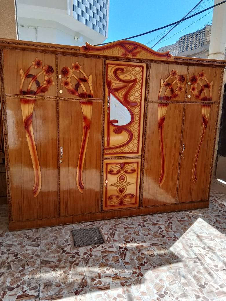 السلام عليكم غرفه نوم للبيع المكان نجف الاشرف كشن قطعتين 8رجلين 5ملم قاعدة ابلوك داخل خارج صاج زاويه كنتوري طابقين السعر 600وبيه مجال الشراي يتصل على الرقم *********** أي ضرر مابيه ويوجد توصيل داخل النجف الاشرف @إشارة النجف, العراق
