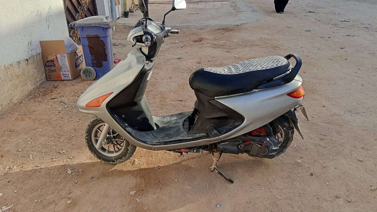 سلام عليكم
دراجه فراشه للبيع نضيفه السعر 500 وبيها مجال 
الاستفسار على هذا الرقم ***********
