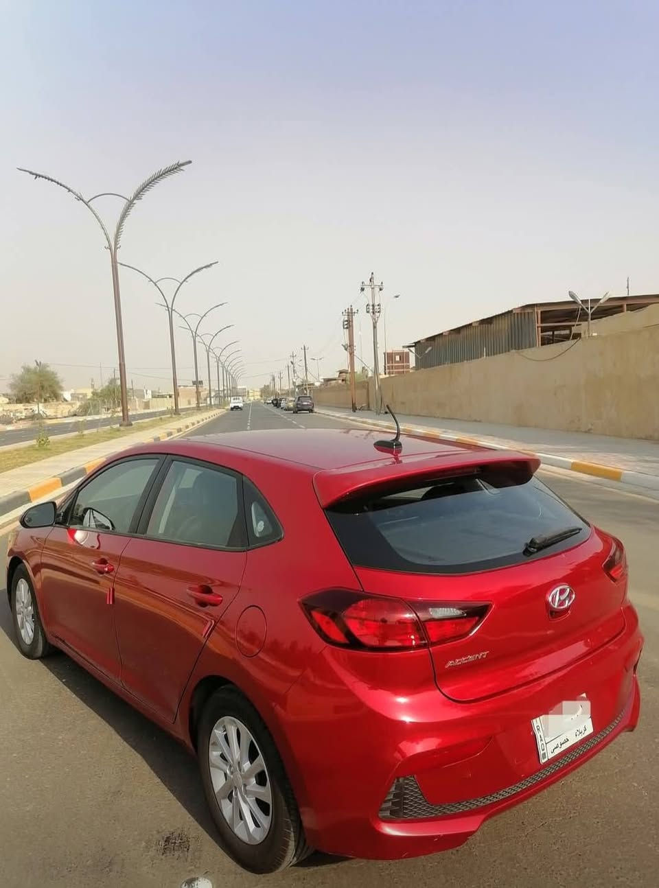 اكسنت هشباك وارد كندي موديل 19 حادثها بنيد وادعاميه بدون دواخل ماشيه 99 الف كيلو متر  مكينه جي تي اي كير ATA الي مرغوب مثبت سرعه واما نقصه شي ابد مال بيت    مكاني بابل رقمي ***********
