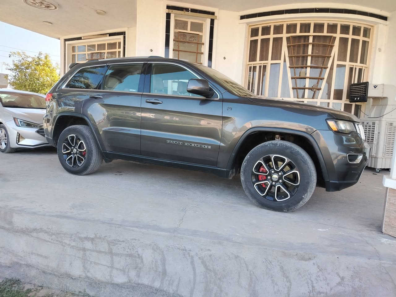 لاريدو موديل ٢٠١٨
مكينه بستم ١٤ جديده ع ايدي
جاملغ وبنيد بدون دواخل
فول عدى الفتحه
مكينه ٣٦٠٠
مكاني التاجي
***********
*********** واتساب
مراوس هم يرهم باقل منها
السعر ١٩٠
