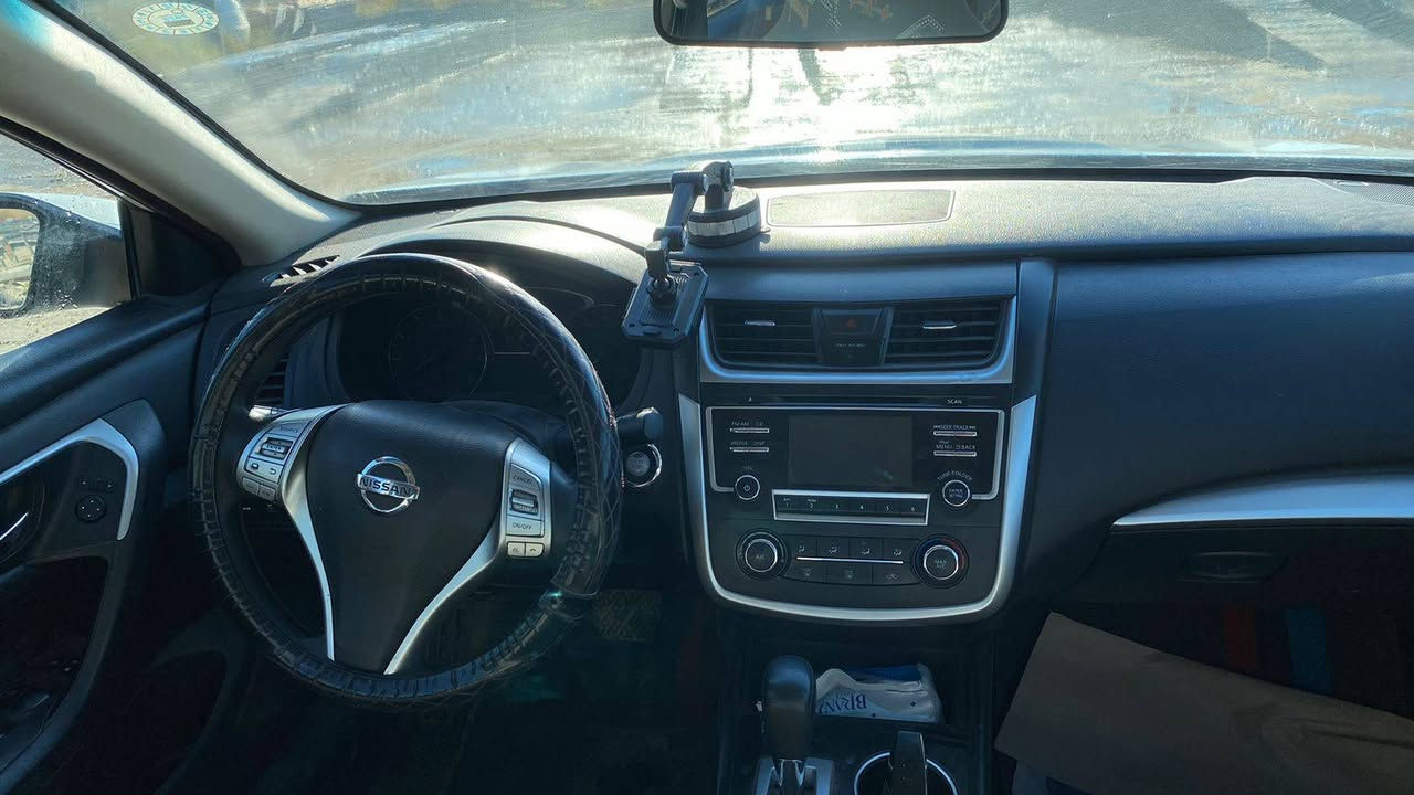 نيسان التيما موديل 2018
ماشيه 150
لون ابيض مواصفات s sport 
الضرر جامرلوغ وبنيد بس ايرباك سترين طاك 
صار بيها ضرر بنفس الجاملغ مال الحادث بسيط
السعر 125
للإستفسار /***********

غير متواجد على الفيس
