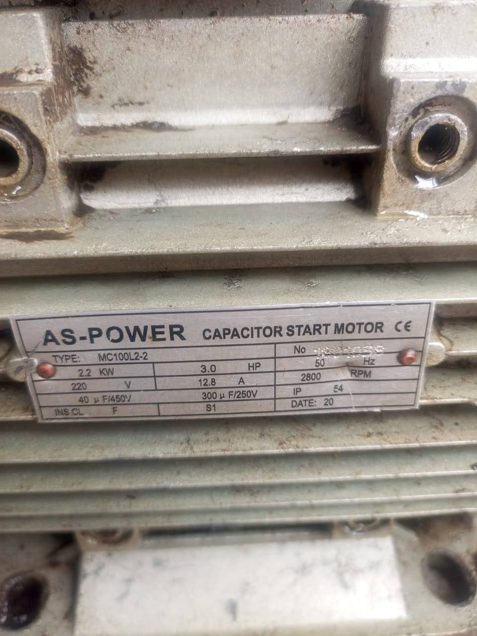 ماطورات عدد 2
وحد 3 ونص حصان
وثاني 5ونص حصان 
ابيع هل موجود لأن متروكات من فترة بعيدة


**إذا كنت صاحب هذا الإعلان وتريد حذفه لأي سبب، رجاءا أرسل رسالة إلى الدعم الفني**