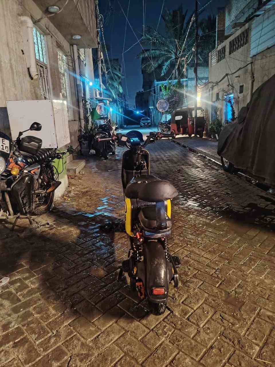 دراجه شحن موديل 26 حلوه ونظيفه ناقصها بس تاير خلفيه سعرها 300 وبيها مجال الرقم ***********
