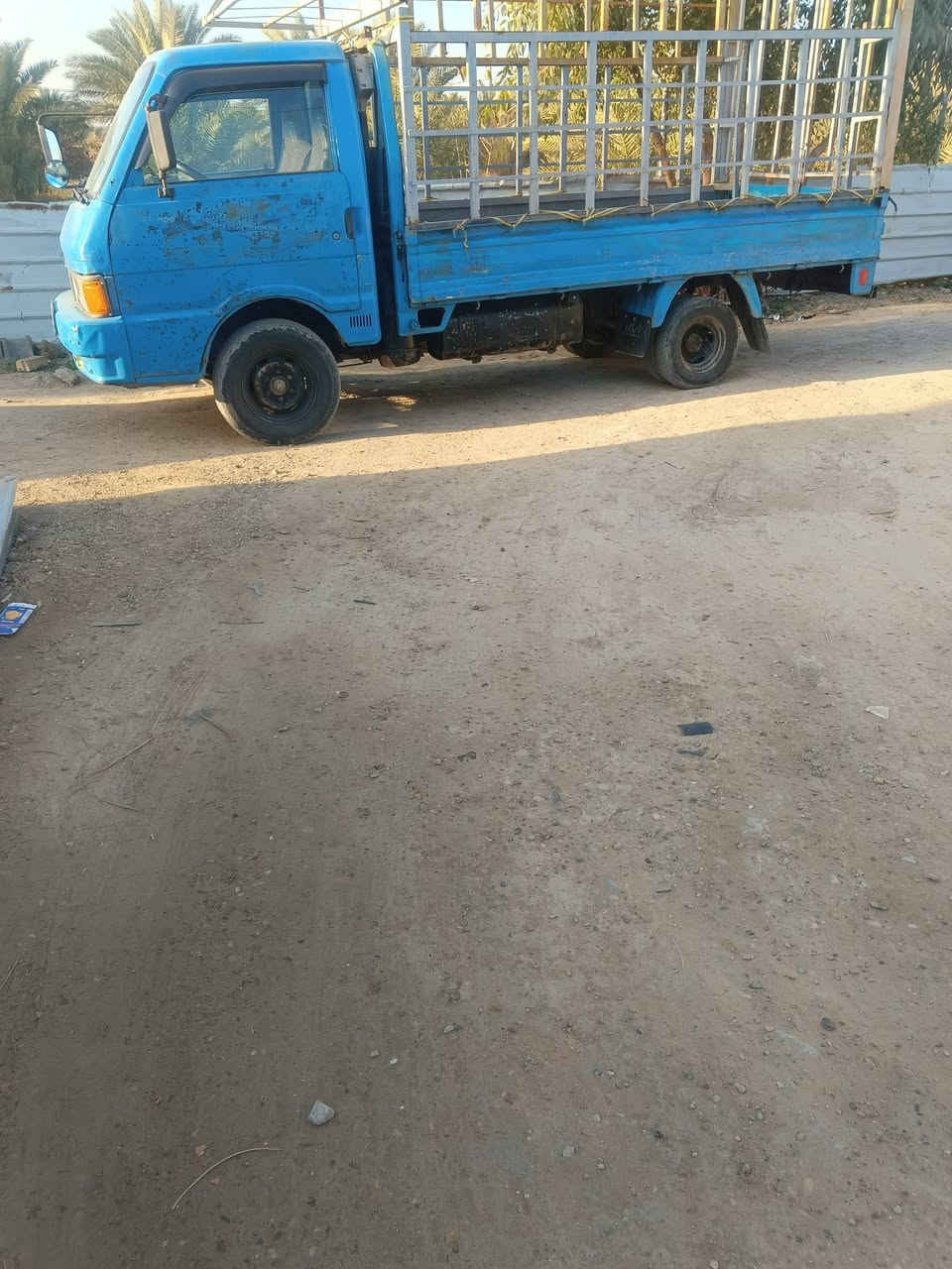 تفاصيل داخل الصوره
