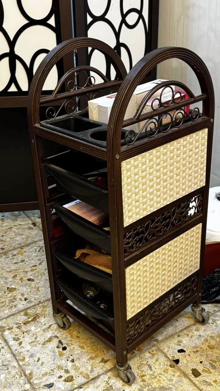 عربانات حلاقه الوحدة ب٢٥ مكاني بغداد وعندي توصيل***********
