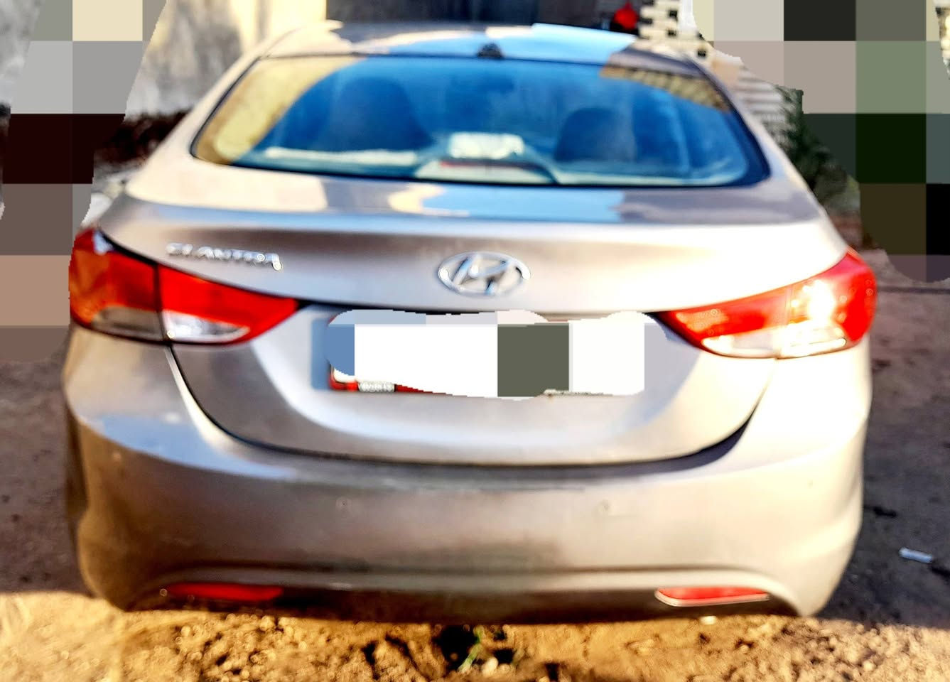 النترا 2015 ادوات گصة جنطه سياره جديده بالكارتون ارقام انگليزي وسنويه عظم مكينه وگير وحداديه وتبريد على الشرط  السعر 46 بي مجال للتواصل ***********
