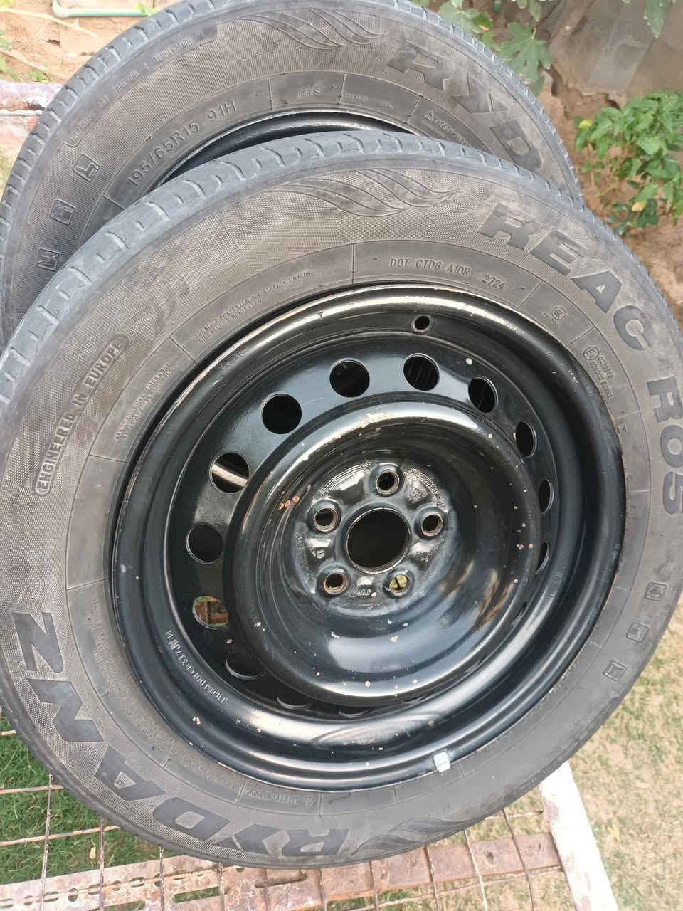 سلام عليكم تخم ويل كورلا حجم ١٥ لبيع لسعر٨٠ الف***********
