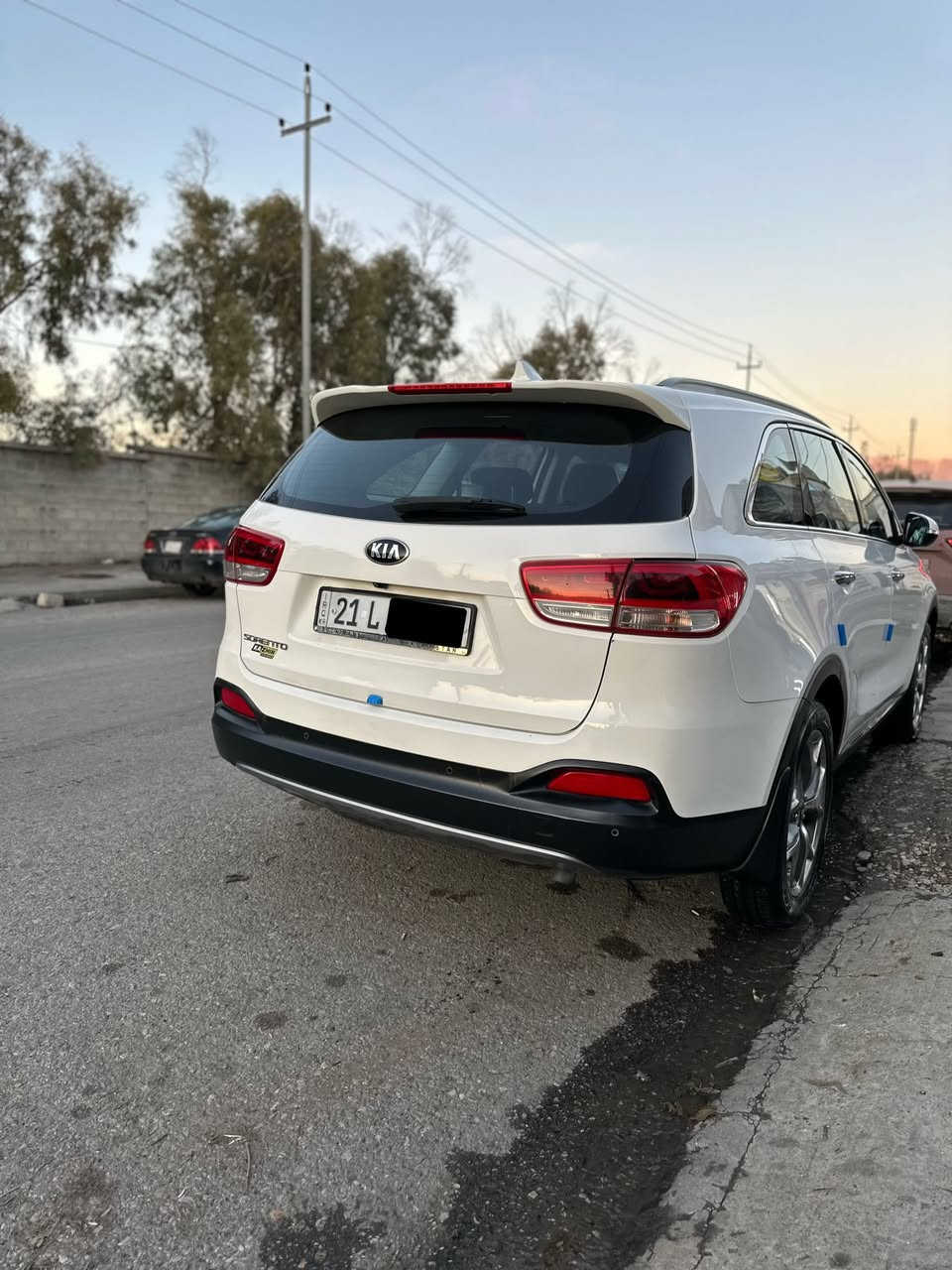 سلام عليكم
كيا سورينتو ٢٠١٦ صفر شركة البخيت

ماشية ٦٣٠٠٠كم

مالك واحد

مكينة ٤ سلندر

مواصفات فول ماعدا فتحة

رقم و سنوية جديد شمالي

صورة السونار موجودة 

تحويل فقط بدون وكالة بدون مراوس

السيارة نظيفة كافة الصيانة بالشركة

السعر  225$ و مجال بسيط 

اللي مو شراي رجاءً لا ياخذ من وقتنا

لأي استفسار أخر 

0770 053 3014
