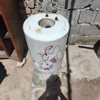 يوجد لدينا سندويج سقفي وجداري وابواب وشبابيك بي بي سي مستخدم نوع ميلان...