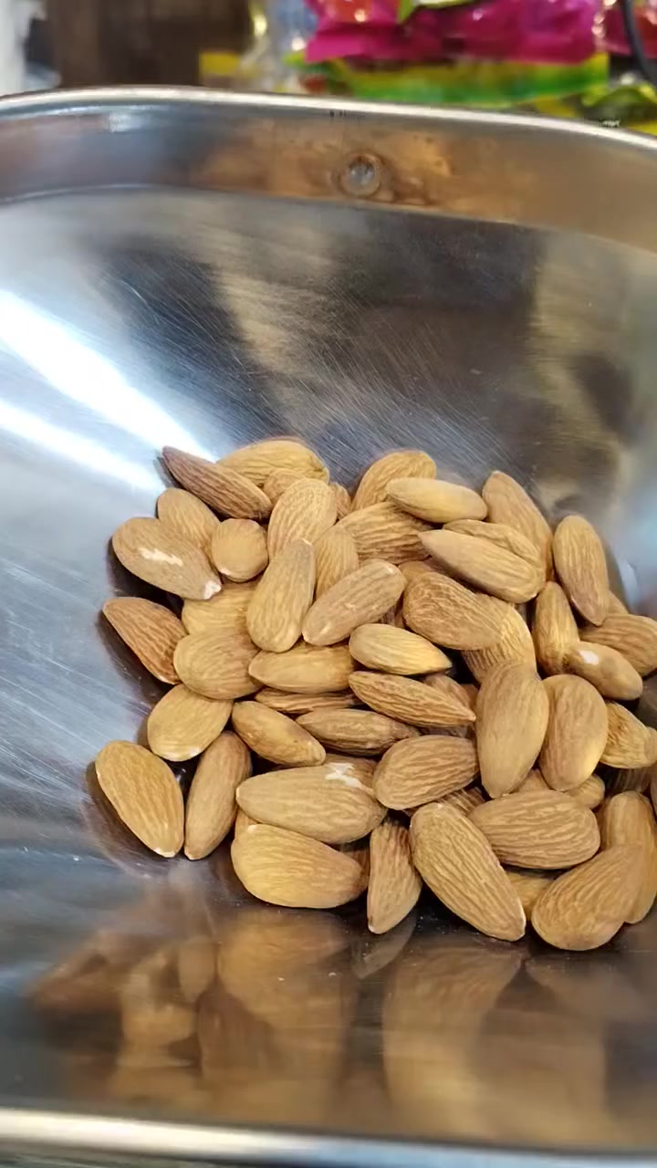 عصر زيت اللوز الحلو داخل العطارية
زيت اصلي معصور على البارد خالي من اي مواد حافظة
سعر العلبة ٣٠٠٠ دينار
متوفر لدى عطارية عمر حيا
هيت مقابل مجمع العسافي للتنزيلات
***********
