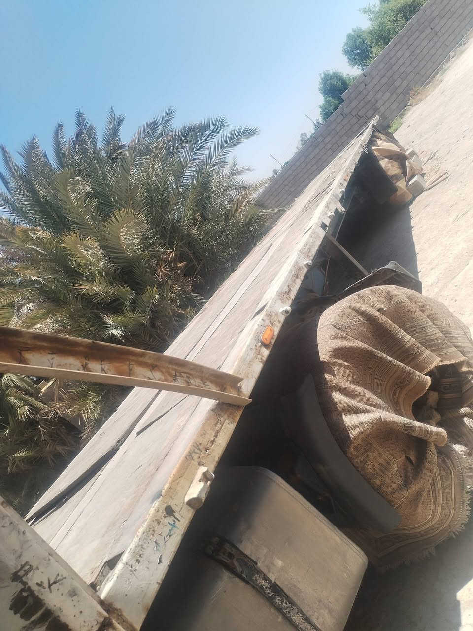 سكانيه بومه ٢٠٠٢ للبيع رقم كركوك الألماني لللستفسار ع الرقم ***********
