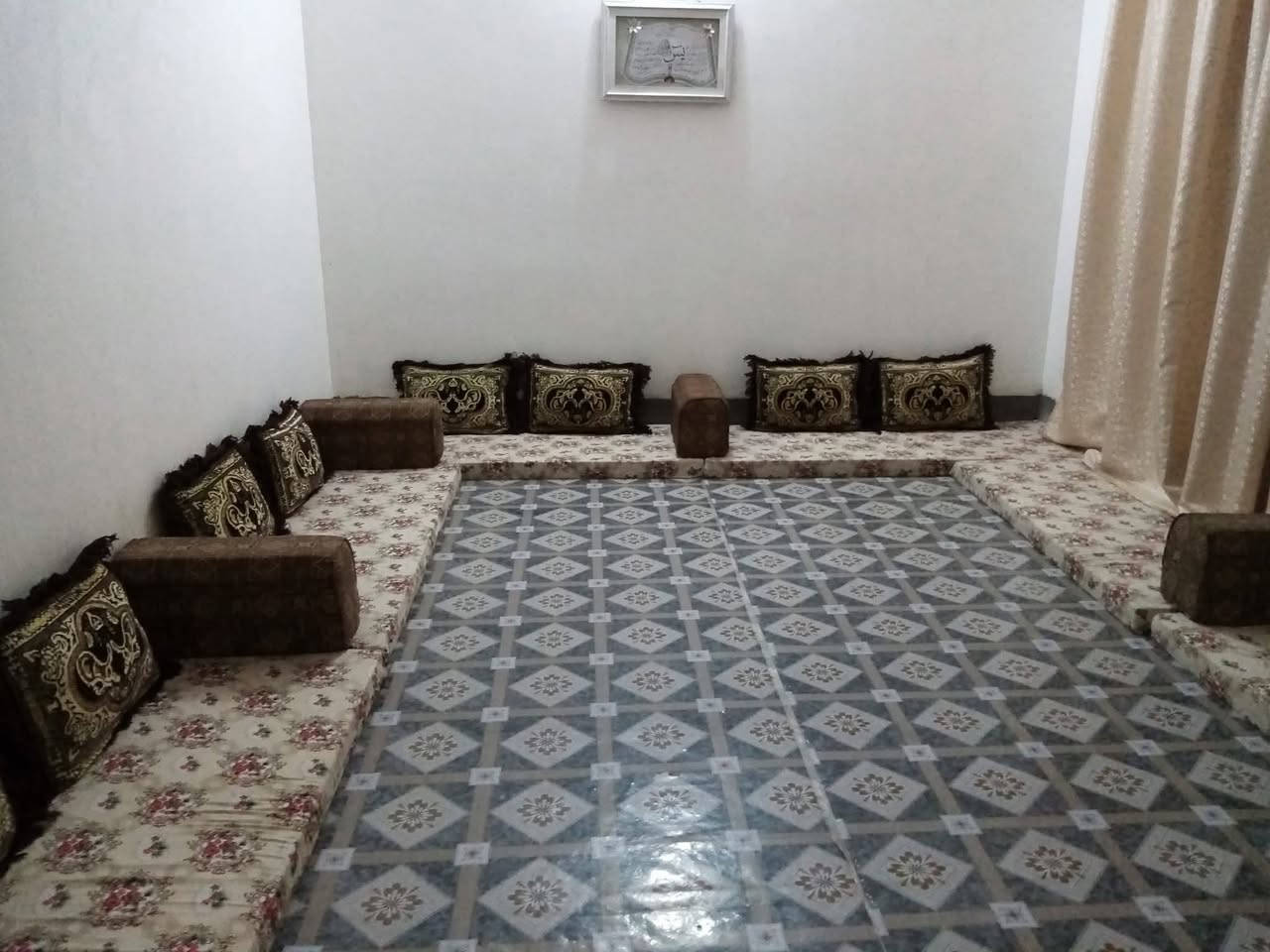 🙌
*للبيع أو المراوسة: بيت في الحغيفي الثانية*

🌟 مساحة: 140 متر مربع
📍 موقع: الحغيفي الثانية
🏠 البناء: طابقين، الطابق الثاني غير مسقف، بناء بلوك
💰 سعر:80مليون دينار عراقي

🔄 المراوسة:
- ب ارض في السجر او بيت
- أو قطعة أرض في قرية المختار

📞 للاستفسار والزيارة:
*********** (بيه واتساب)

*ملاحظة: يوجد مجال للتفاوض*
