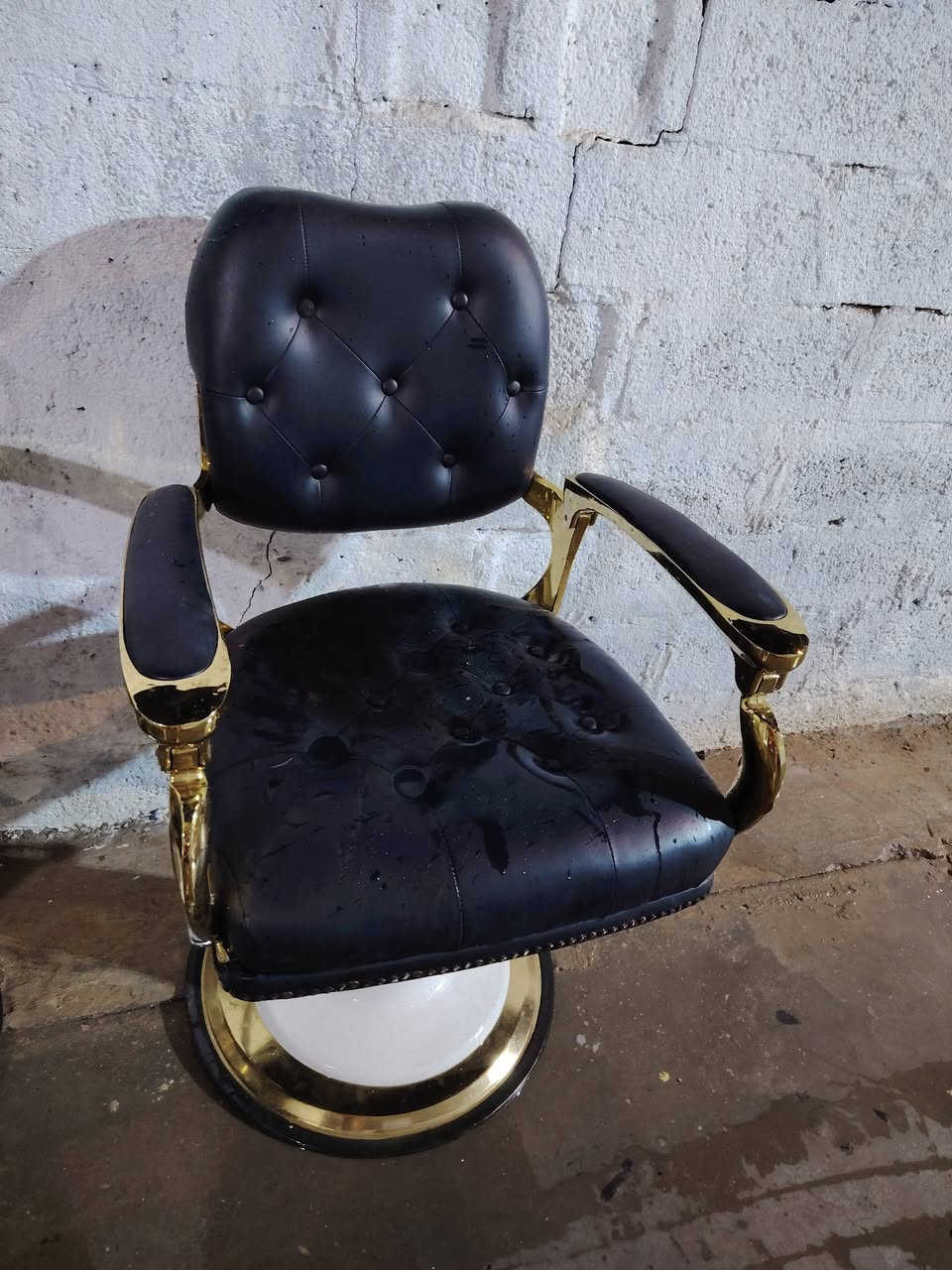 فاتريينا حجم كبير للبيع ب50 وكرسي جديد ملكي للبيع


**إذا كنت صاحب هذا الإعلان وتريد حذفه لأي سبب، رجاءا أرسل رسالة إلى الدعم الفني**