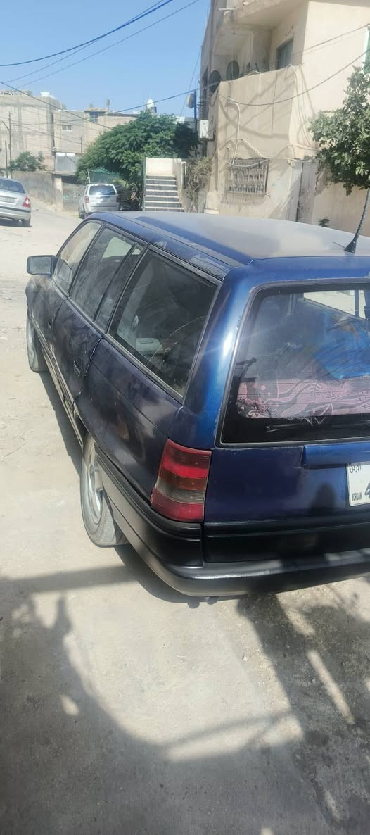 اوبل استرا موديل 1992ستسشن لون كحلي دهان 70٪ ماتور ١٦٠٠فحص خالي قص اعتبرها للبيع ٢٠٠٠


**إذا كنت صاحب هذا الإعلان وتريد حذفه لأي سبب، رجاءا أرسل رسالة إلى الدعم الفني**