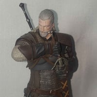 جيرالت • ٢٤سم • تفاصيل خرافية