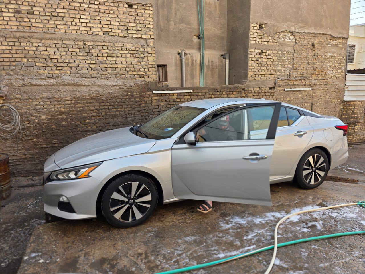 السلام عليكم نسيان التما ٢٠٢١ السياره كفاله عامه تقرير مياه امطار تعمل وتسير بامريكا ماشيه ٤٦٠٠٠كم مواصفات sv مكينه ٢٥٠٠ السياره جاهزه من كلشي ما بيه اي نقص حداده على البلاد و تخم تاير جديد فول رادارات امامي خلفي وتحديد مسار تشغيل عن بعد السياره بصره معوقين باقي سنه تقريباً السعر 145$ وبي مجال للتواصل ***********5
العنوان البصره الجزائر
