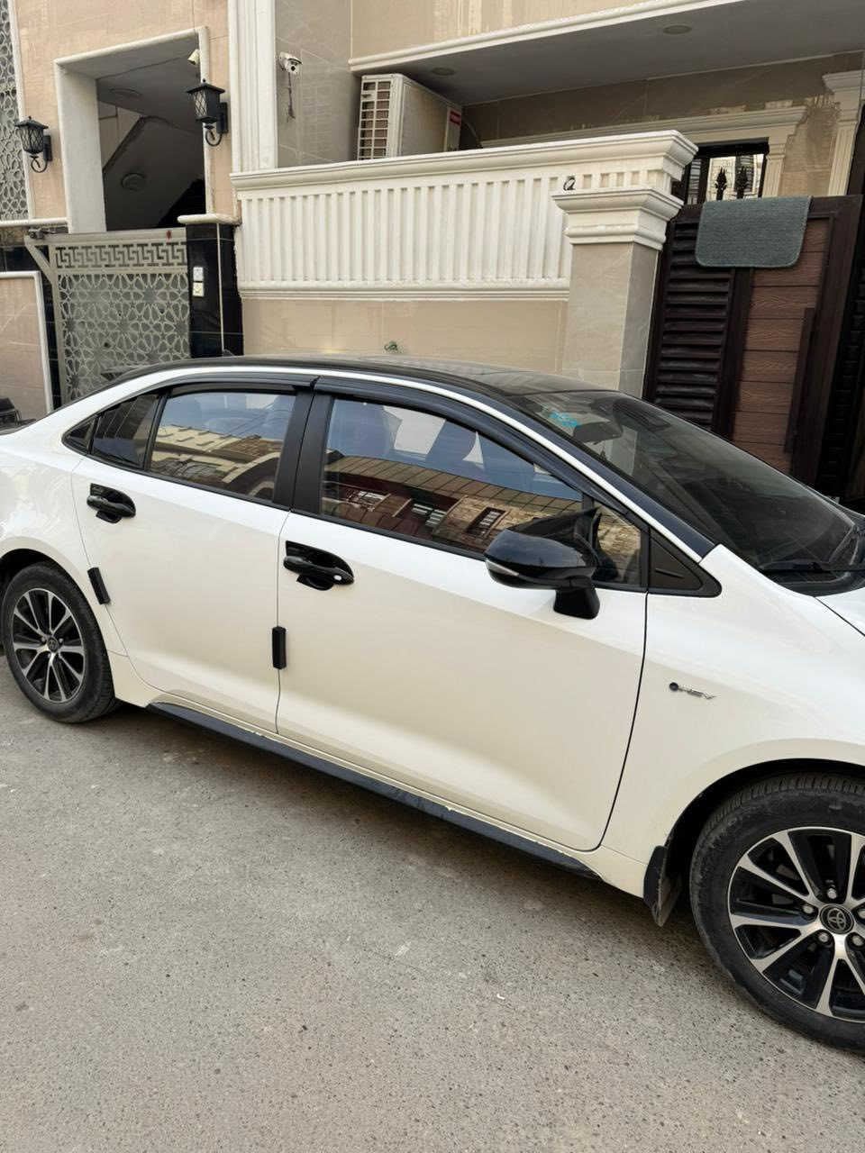 سلام عليكم كورلا هايبرد 2024صيني
ماشيه 27
مواصفات👇
فتحه
بصمه
بصمه ابواب +تشغيل
رادار 
كروز سرعه
تبريد قطعتين
تحديد مسار
تحكمات
شاشه كاربلي
((سياره مكفوله كفاله عامه عده رصعه بسيطه كلش بلهلال الخلفي بسيطه  ))
تشوفه غاليه متناسبك اترك اثر طيب 
السعر 148 وبيها مجال مكاني بغداد 
***********
