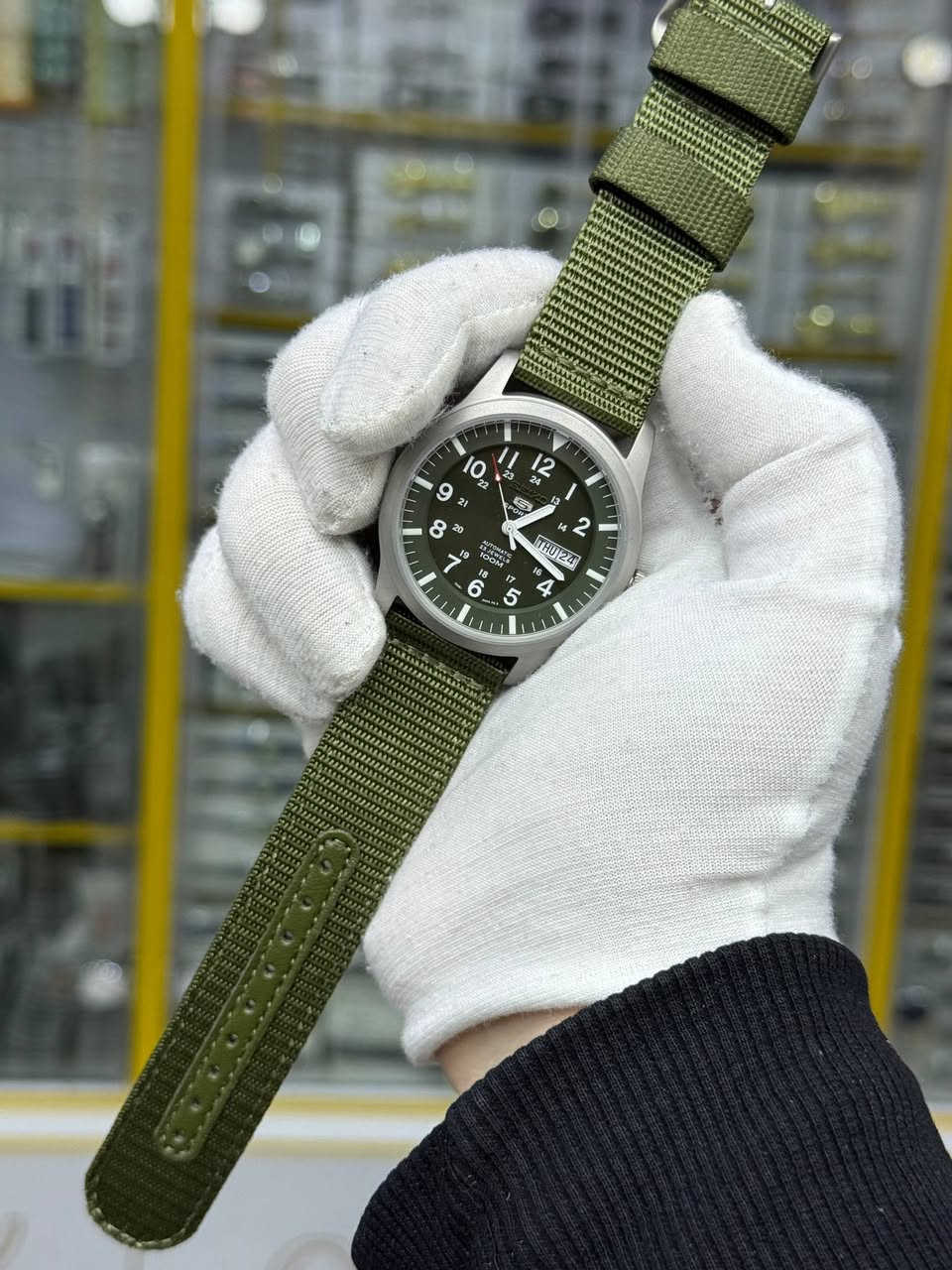 سلام عليكم حبايب توفر عرض على السايكو نار السعر يصدمك 🔥
مواصفاتها
ضد الماء والخدش 
وتوجد بيها لمعه
تواصل على الرقم التالي 
***********
يوجد توصيل لكل محافظات العراق 
#للجميع
#ساعات
