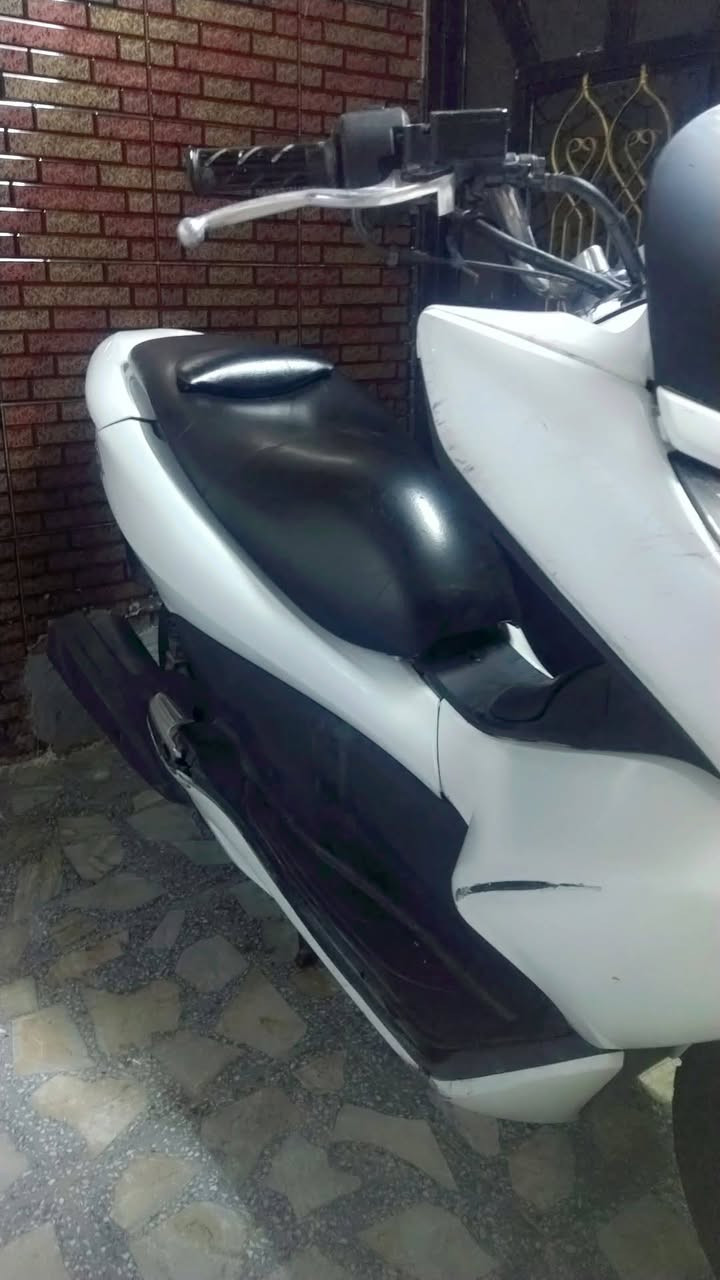 سلام عليكم دراجه pcx جيل الاول للبيع السعر 950 وبيها مجال بسيط ***********

