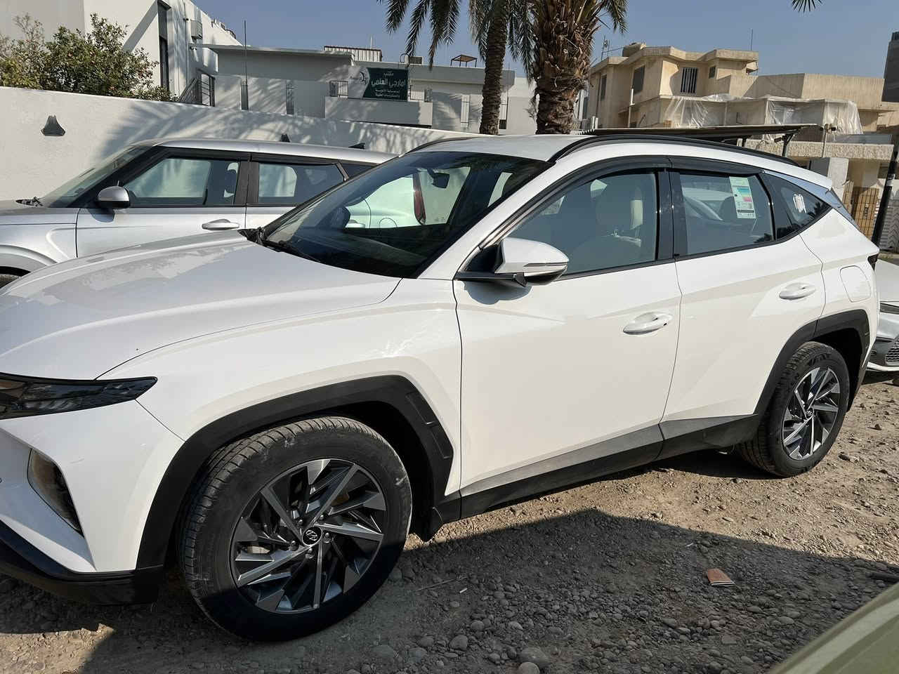 توسان موديل 2024 خليجي كفالة عامة من الصبغ والبارد والتبديل عدا شخط بالدعامية الامامية مأشر بالصورة مواصفات شاشة وتحكمات دشبول ديجيتال بصمة وتشغيل عن بعد والبصمة الثانية موجودة محرك 2000 دوش شاحن وايرلس  مري قابله للطي اشارة بالمري انارة ترحيب  حساس امامي خلفي بردات خلفية كشنات الامامية كهرباء تبريد قطعتين  السيارة ماشية 21 الف كيلو مابيهه اي نقص السعر 22500 دولار 225 ورقة بيهه مجال بسيط مكانهه بغداد 
للاستفسار ***********
