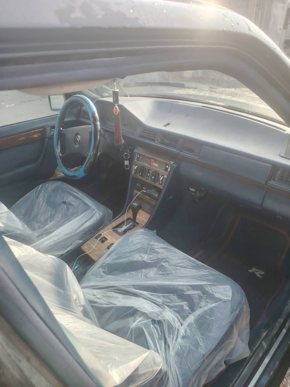 السلام عليكم مارسدس للبيع مديل 96السعر40مكاني البصره قضاء المدينة ***********
