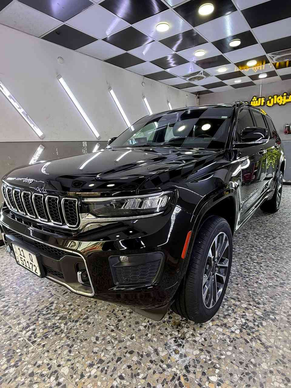 السلام عليكم جيب شيروكي اوفرلاند للبيع موديل 22 سبعه راكب فووول للاخير جكات بانوراما يعني كامل مواصفات بيه صبغ جاملغ خلفي وتبديل باب وجاملغ نفس اللون اصلي امريكي ماشية 34 الف ميل سعرها 33 $الف بغداد (***********)
