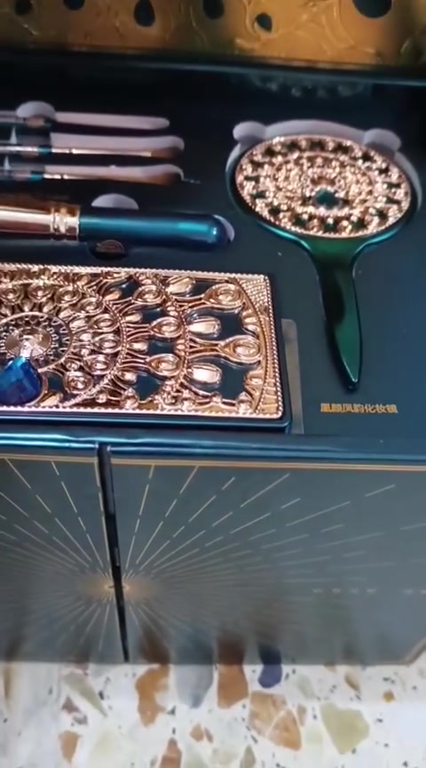 علبة مكياج بهذا التصميم الراقي للبيع


**إذا كنت صاحب هذا الإعلان وتريد حذفه لأي سبب، رجاءا أرسل رسالة إلى الدعم الفني**