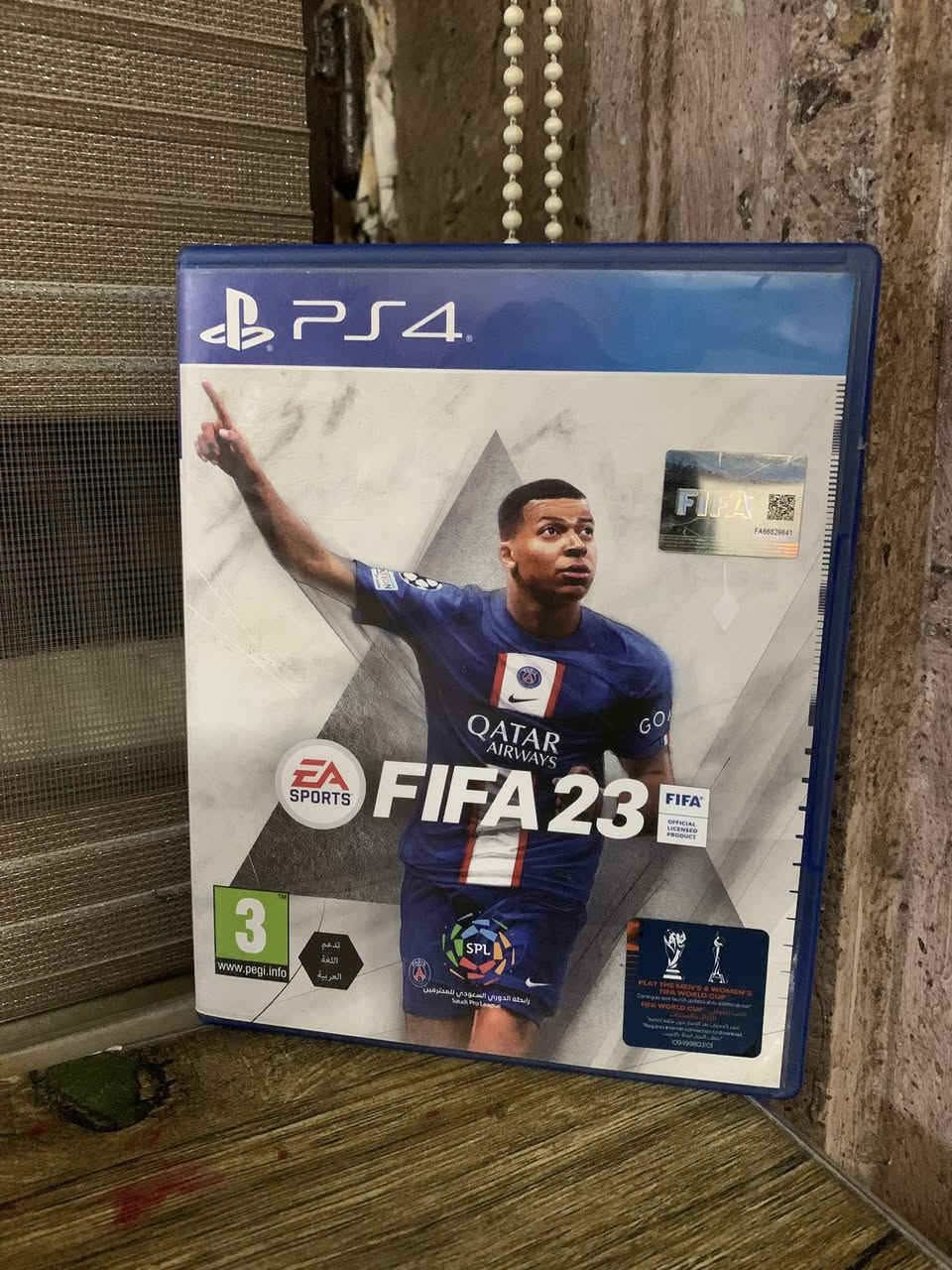 سلام عليكم شباب توفر عدنة : جهاز بلايستيشن فور 4 نضيف 100/100 مع إضافات 🎮
🔥 مواصفات الجهاز:

 • بلايستيشن 4 بسعة 500GB

 • 3 جويستيكات: 2 أصليين + 1 تجاري، جميعها شغالة 100%

 • كل جويستيك مع شاحن خاص به

 • الجهاز نظيف وما فيه أي عطل في الأقراص

🎮 الألعاب المرفقة:

 • GTA 5

 • PES 18

 • Rocket League

 • Minecraft

 • FIFA 23

💥 مميزات إضافية:

 • جهاز جديد ونظيف

 • تشغيل سلس لجميع الألعاب

 • مثالي للألعاب الجماعية والأونلاين

💰 السعر: [310 الف وبي مجال]

📍 المكان: [بغداد / السيدية ]

📞 للتواصل: [خاص / واتساب : ***********]

✨ لا تفوت الفرصة! جهاز كامل مع الألعاب والجويستيكات بحالة ممتازة! 🔥
