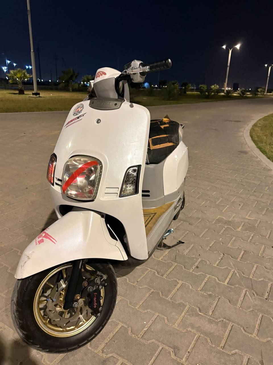 سلام عليكم دراجه بوليسي مزوده مال حاويه اجت من اليابان هيج مزوده تزويد كله اصلي هاذ كدام عينك ويلات وكزوز صجمي ولبلادي وياها وأصابع وكلج امامي رياضي اصلي وسبايدر وستان صفح سمائي اصلي ودراجه بلاديه برغي مامفتوح بيها كفاله عامه كفرات وداخل ختم وي المكينه سعر 1100وبيها مجال للشراي


**إذا كنت صاحب هذا الإعلان وتريد حذفه لأي سبب، رجاءا أرسل رسالة إلى الدعم الفني**