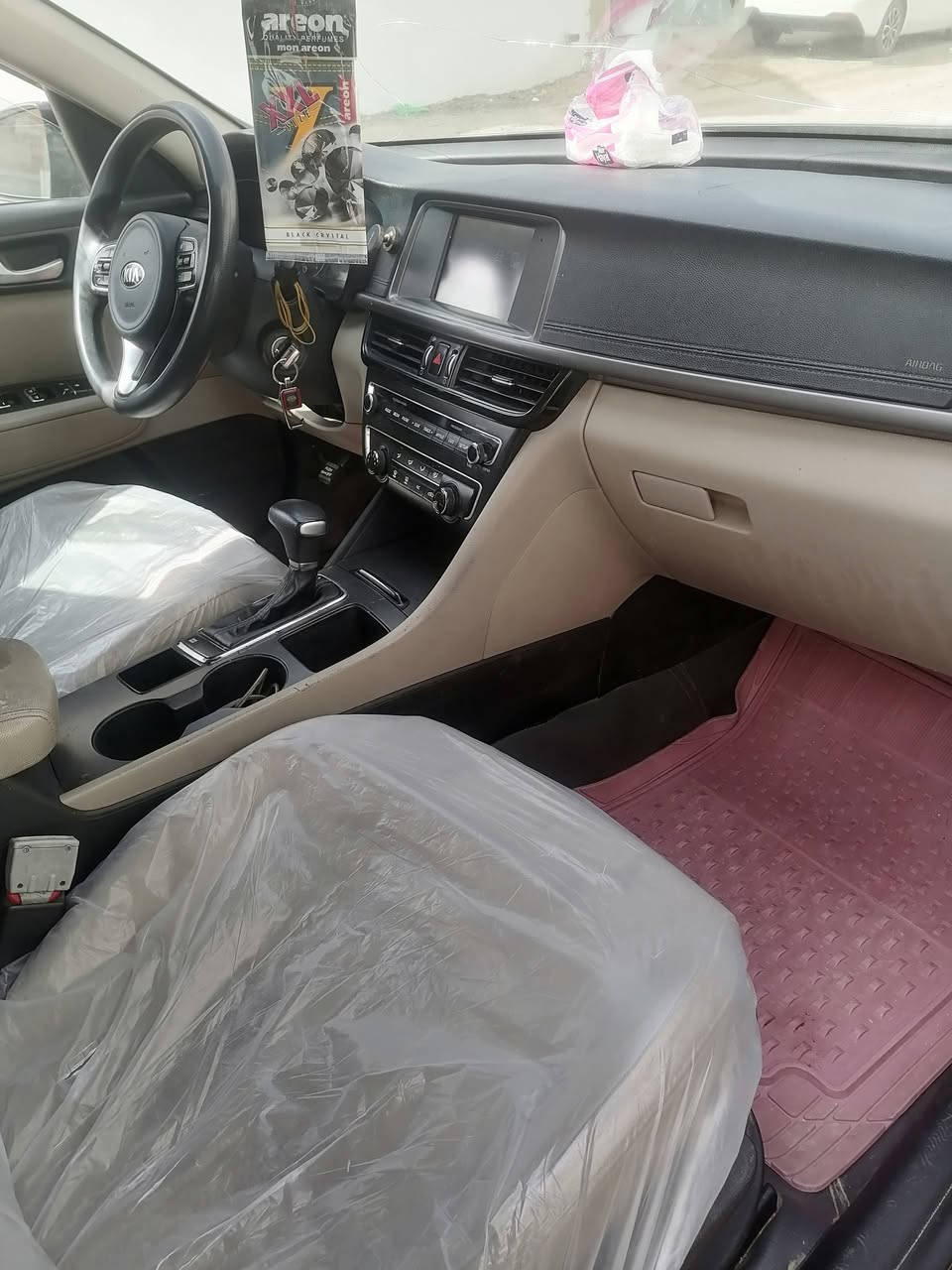 السلام عليكم ابتما للبيع موديل ١٨ امريكي رقم بغداد صبغ صفحه وبنيد السعر ١١٠ للاتصال ***********
