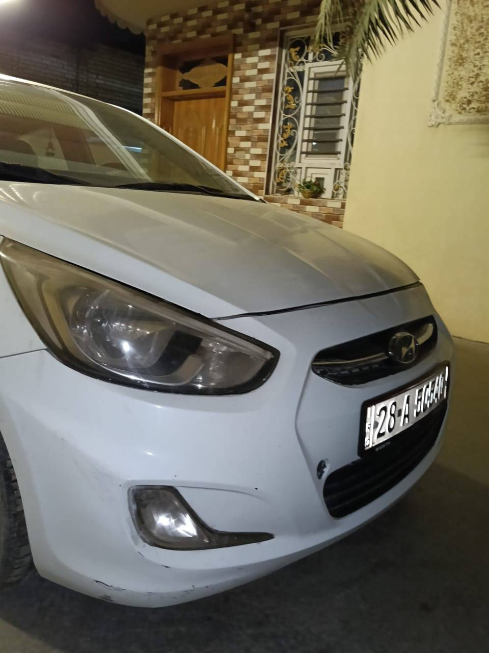 سلام عليكم اكسنت 2015 رقم نجف بسمي تحويل وكاله حاضر سياره فول موصفات محرك 1600 مكينه وكير مكفولات سياره بيه 3 قطع فتح بدون صبغ وبارد بجاملغ المامي جهة سايق : سعر 95 وبيه مجال للستفسار رقم *********** واتساب موجود
