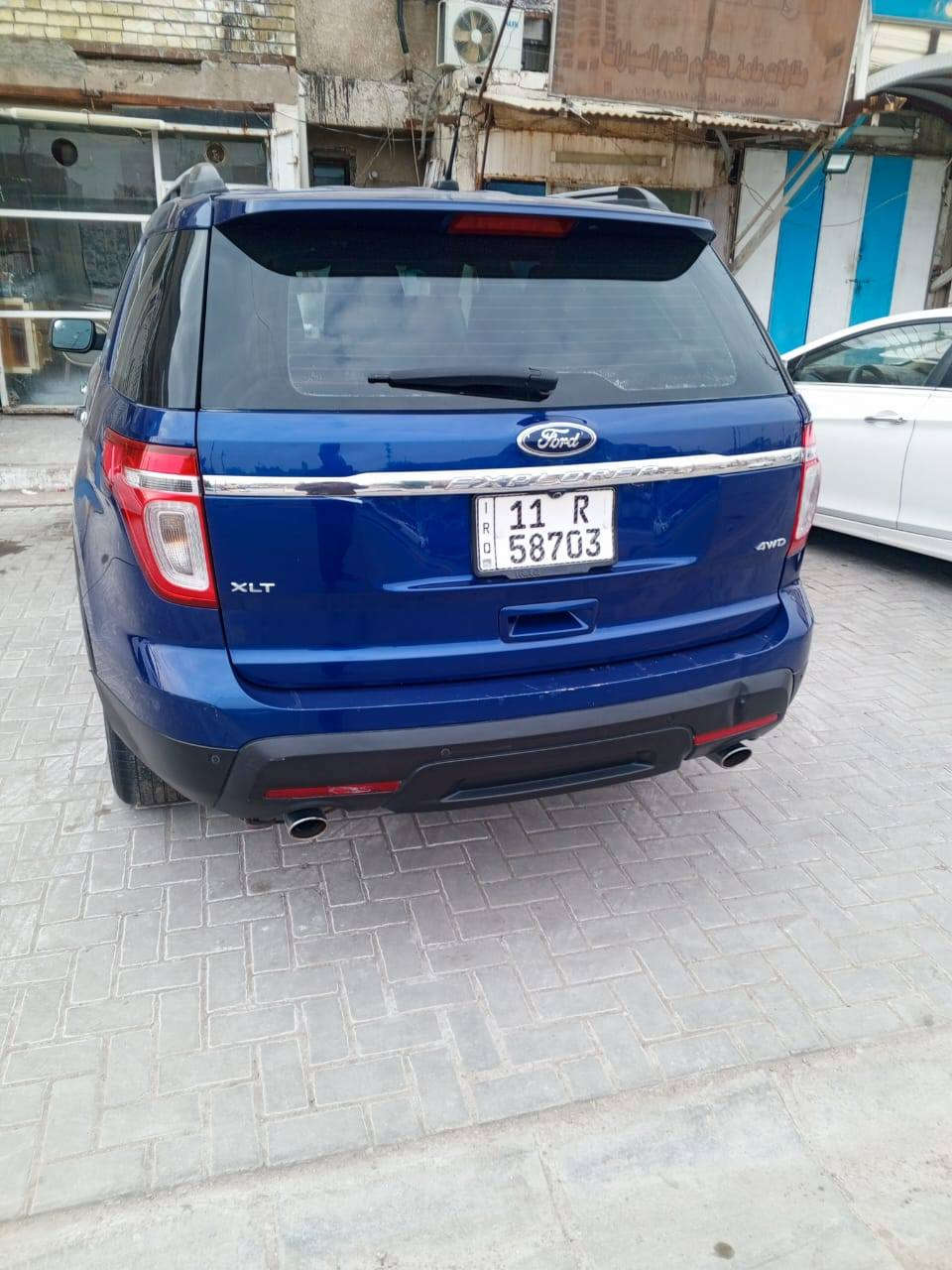 السلام عليكم عندي فورد اكسبلورر موديل 2013فول مواصفات عدا البصمه شاشة جبيره تحكم ستيرن كشنات جلد وكهرباء شاشة اعطال بانوراما سبعة راكب تبريد 3قطع لون مميز  فور ويل ماشية 145وارد امريكي حادثها بنيد فقط السياره مكفولة عدا البنيد مكاني بغداد رقمها بغداد بأسمي تحويل ثاني يوم للاستفسار الاتصال ***********
سعرها 137وبيها مجال ان شاء الله بغداد, العراق
